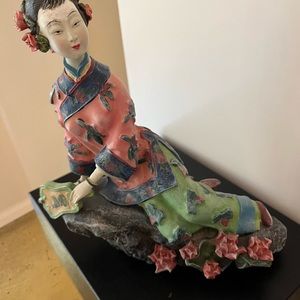 ASIAN LADY LOUNGING FIGURINE